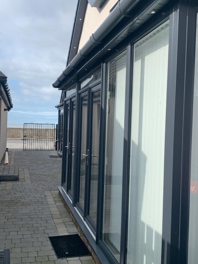 Beach View Apartment With Balcony And Sea View - Pet Friendly Cleveleys Exterior photo