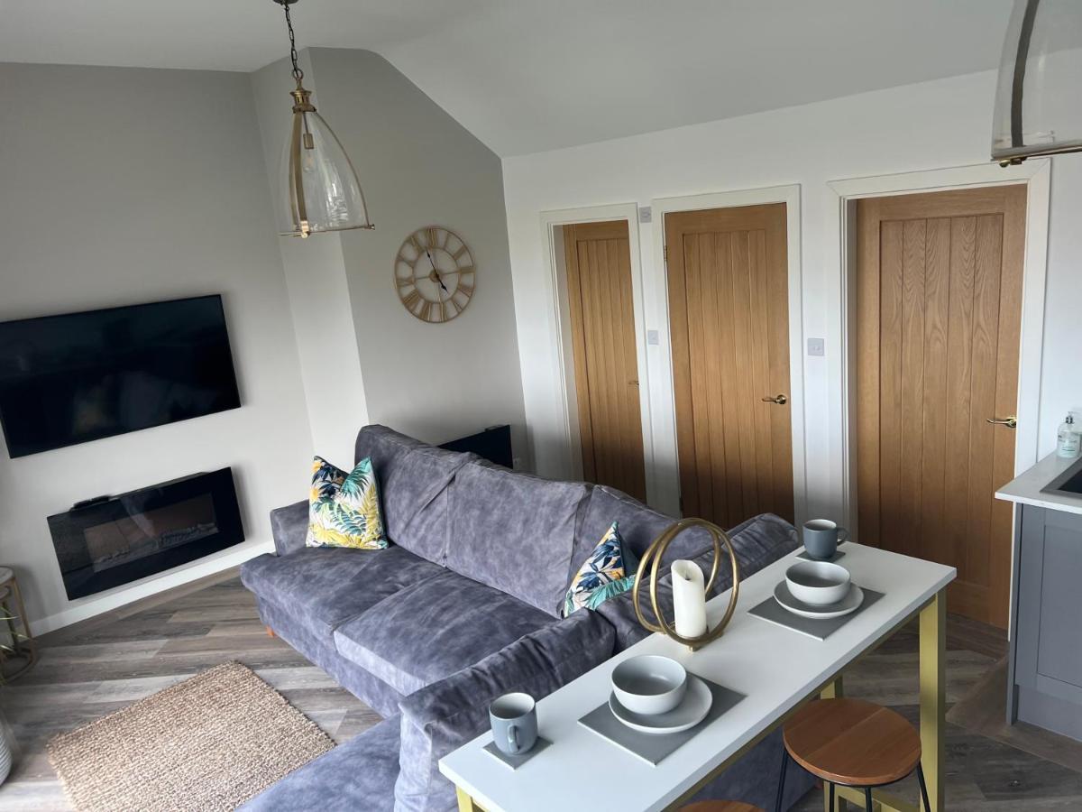 Beach View Apartment With Balcony And Sea View - Pet Friendly Cleveleys Exterior photo